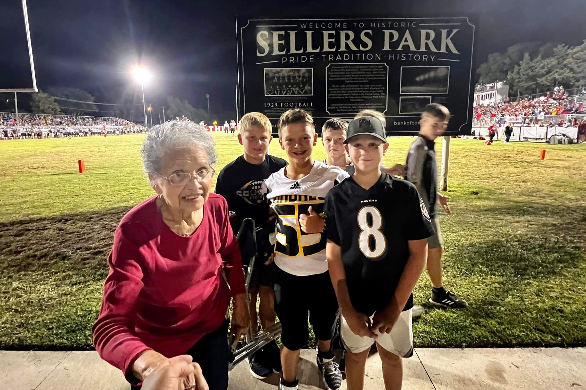 terry caudillo with young Andale fans