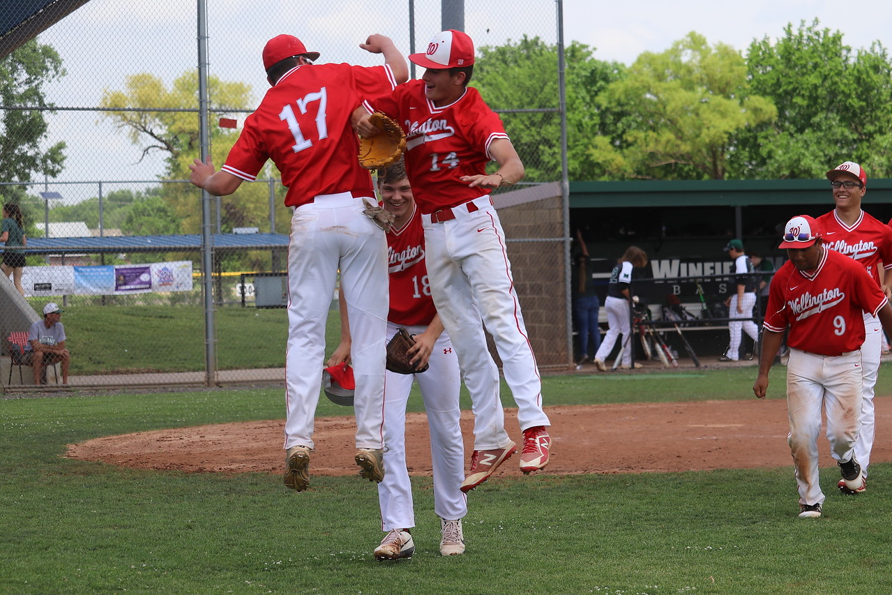 Crusader Baseball REGIONAL 4A Action