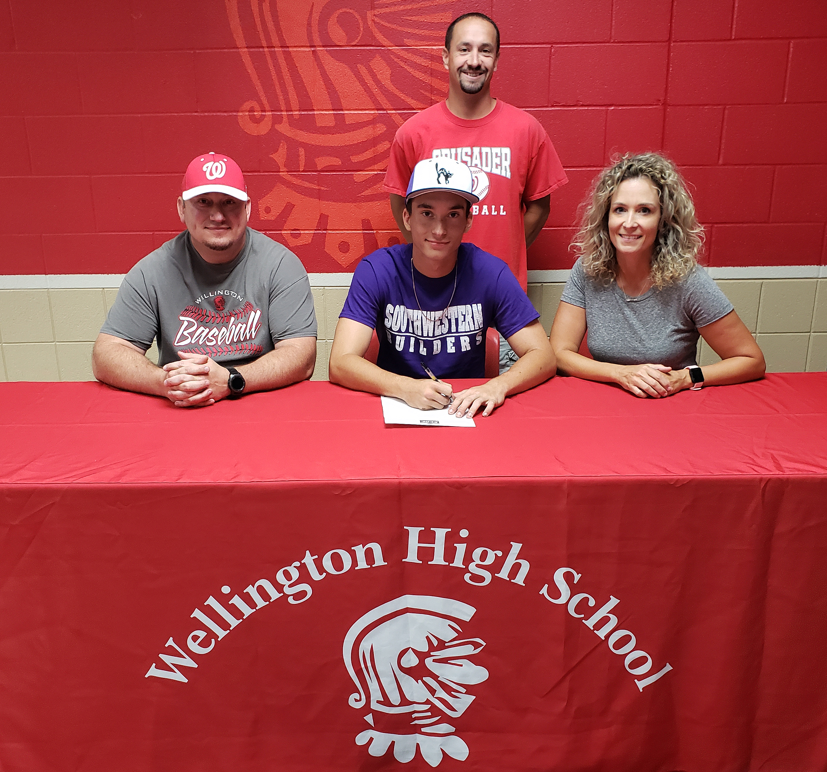 Brayden Higginbotham Signs with Southwestern Baseball