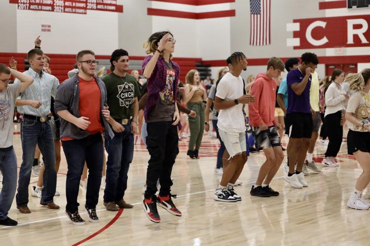 juniors and seniors dancing