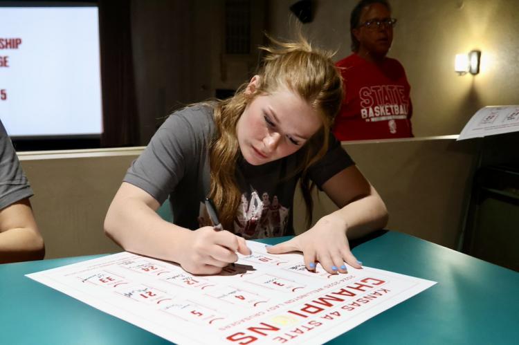 kyndal poster signing