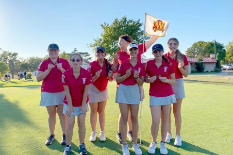 girls golf team at wellington golf club