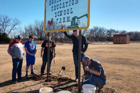 Ag School Farm SIGN @ WHS 2019